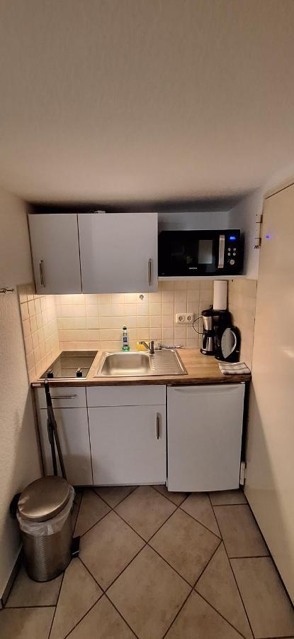 Zimmer Im Ug Direkt In Der Innenstadt, Centrum Schwerin  Dış mekan fotoğraf