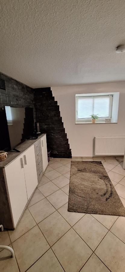 Zimmer Im Ug Direkt In Der Innenstadt, Centrum Schwerin  Dış mekan fotoğraf